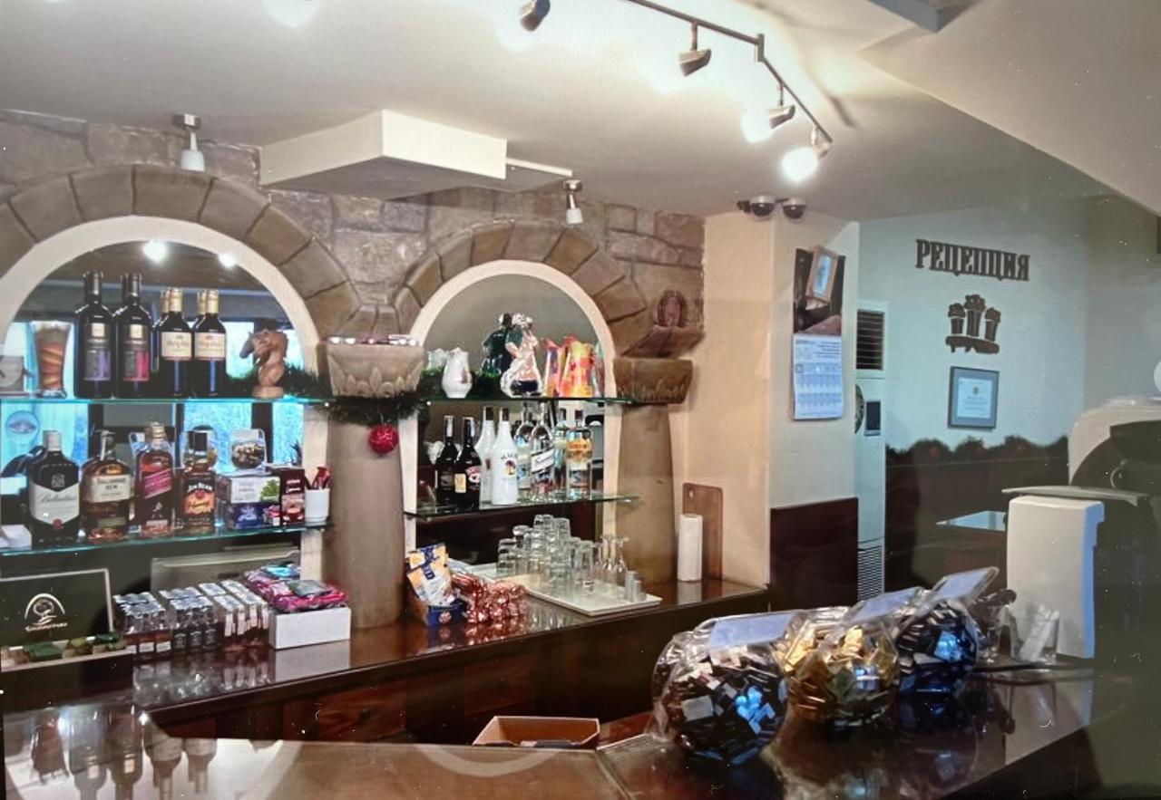 Hotel Bolyari Veliko Turnovo Bagian luar foto