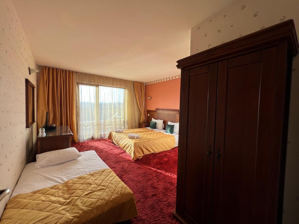 Hotel Bolyari Veliko Turnovo Bagian luar foto
