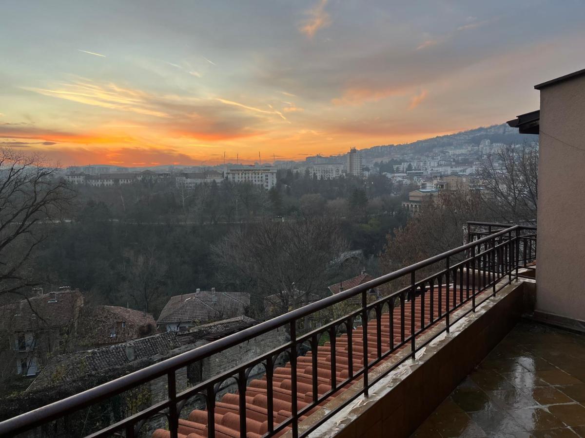 Hotel Bolyari Veliko Turnovo Bagian luar foto