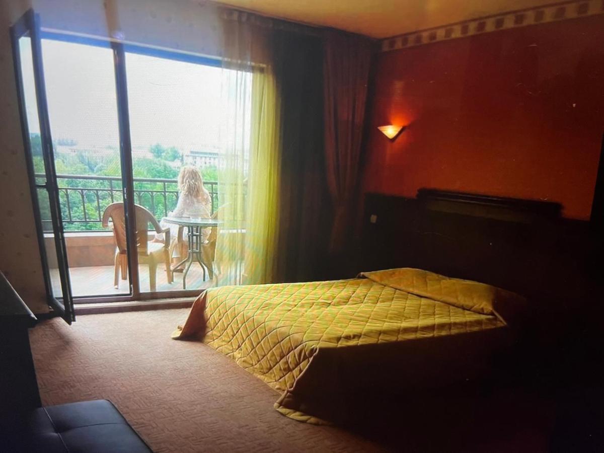Hotel Bolyari Veliko Turnovo Bagian luar foto